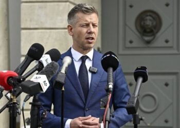 Мадьяр рассказал, когда может возобновиться транзит российской нефти по «Дружбе»