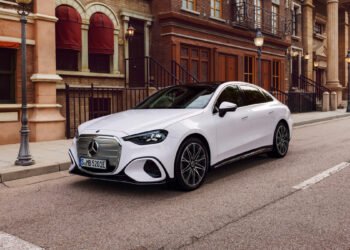 Одна из самых популярных моделей Mercedes-Benz стала электрической