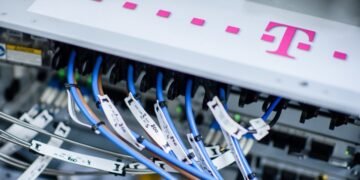 Bloomberg: Deutsche Telekom обсуждает сделку для создания крупнейшей телефонной компании в мире