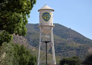 Акционеры Warner Bros. одобрили сделку о слиянии с Paramount