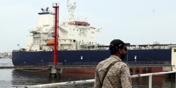 Nikkei: Импорт российской нефти в Индию удвоился и, вероятно, останется высоким в мае