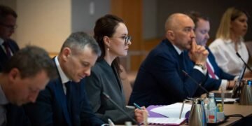 МВФ отложил на год требование по НДС для ФЛП. Теперь основное требование – налог на посылки