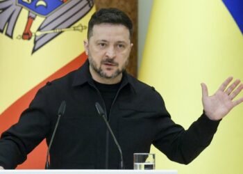 Зеленский ввел в действие санкции против 23 судов «теневого флота» РФ и анонсировал еще один пакет