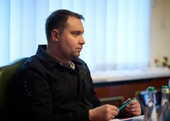 «Мы не прекращаем»: Буданов ответил на призывы Запада не бить по нефтебазам РФ
