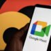 Google Meet интегрирован в CarPlay, но без видео — ради безопасности водителей