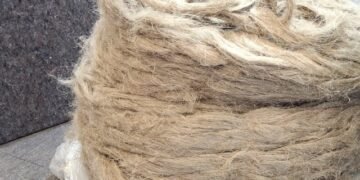 Житомирский завод «Ма’Рижаны» начал сезон переработки конопли на обновленных мощностях