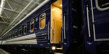 «Укрзализныця» получит 100 новых вагонов отечественного производства – Свириденко