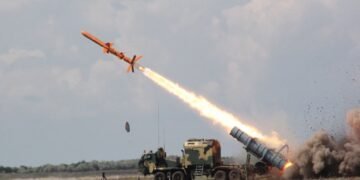 «Нептуны» ударили по заводу «Атлант Аэро» в Таганроге, также среди целей — корабль ФСБ