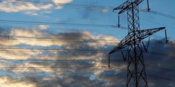 «Укрэнерго»: Промышленность в среду ограничивается с 07:00 до 22:00, отключение для всех потребителей – с 11:00 до 13:00