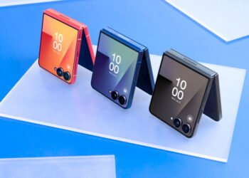 Найди 10 отличий: Samsung Galaxy Flip8 засветился на первых рендерах