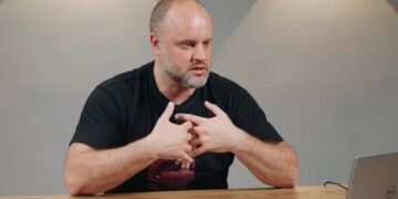 Войска РФ на Донбассе, убийство Захарченко и отжатый бизнес: предатель Губарев во всем признался