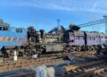 Россия нанесла удар по железной дороге в трёх областях: уничтожен вагон, повреждён электровоз