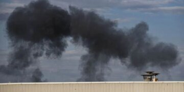 Горит российская «оборонка»: ВИДЕО пожаров в Подмосковье после ночного налета дронов