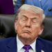 «Он просто моргнул»: команда Трампа попала в новый скандал из-за фото