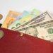 Курс валют на 18 травня: долар подорожчав, євро помітно здешевшав