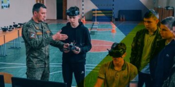 На оккупированных территориях детей готовят к работе операторами дронов для армии РФ