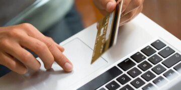 Фальшивый сбор средств «для ВСУ»: мошенники работают от имени Киевской ОГА