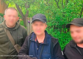 В Полтаве задержали беглого военного, угрожавшего сжечь здание ТЦК. ВИДЕО