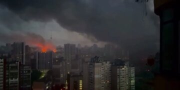Паника под землей: как киевляне спасались на «Лукьяновской», пока сверху трещал потолок. ВИДЕО