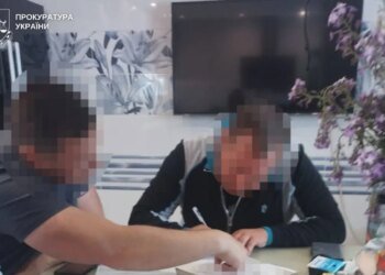 Нож во время ссоры: в Днепропетровской области задержали мужчину за нападение на мэра
