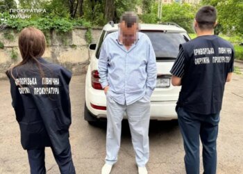 Студент за 15 тысяч долларов: в Кривом Роге мужчина продавал фиктивную отсрочку от мобилизации