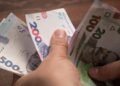 «Неадресные выплаты всем подряд». Аналитики призвали пересмотреть кешбэк и «зимнюю тысячу»