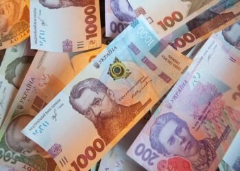 Госфинмониторинг начал анализировать крупные сделки с использованием наличных