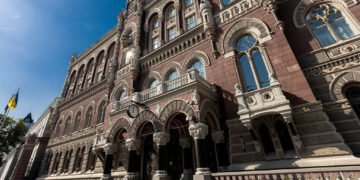 Международные резервы Украины в апреле сократились на 7,3%: причины