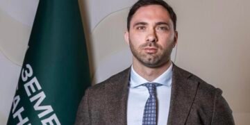 Ярославский уходит с должности руководителя Госзембанка