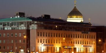 UniCredit сузит бизнес в России до международных платежей: остальное выкупит инвестор из ОАЭ