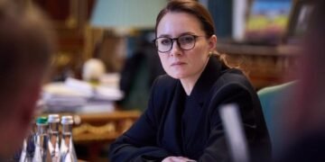 Первые 4 украинских предприятия получили компенсации страховой премии по страхованию от военных рисков – Свириденко