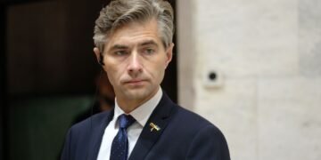 НАТО имеет средства, чтобы сравнять с землей базы России в Калининграде, — глава МИД Литвы