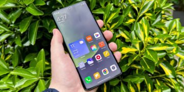 Xiaomi предлагает владельцам серии 13 заменить батарею на большую: цена вопроса — $28