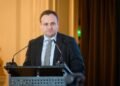Вице-премьер Кулеба ждет от киевской власти до 10 мая законтрактованных решений по подготовке к отопительному сезону