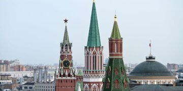 Заработала на кризисе союзника: как война в Иране помогла РФ впервые за год «подлатать» бюджет