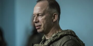 Количество ампутаций на фронте в апреле уменьшилось, — Сырский