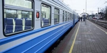 «Укрзализныця» с 12 мая внедряет покупку пригородных билетов через приложение по всей Украине