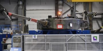 Германия переоборудует крупнейший автопорт Европы под военные нужды