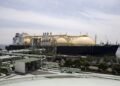 Катар возобновил экспорт СПГ через Ормузский пролив, — Bloomberg