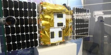 Москва строит свой Starlink: первые спутники уже летают