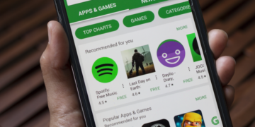 CallPhantom в Google Play: 28 мошеннических приложений собрали 7,3 млн загрузок на обещаниях чужой переписки