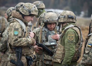 Правительство Украины придумало, как найти деньги на зарплаты военным, — источник
