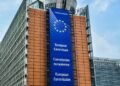 Еврокомиссия констатирует прогресс в принятии документов, необходимых для EUR90 млрд кредита поддержки Украины с выплатой 1-го транша в июне