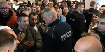 Иммунитет только для действующих беженцев: Брюссель планирует разделить старые и новые волны украинской миграции