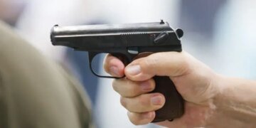 В Одессе задержали 25-летнего военнослужащего после выстрелов во время конфликта с ТЦК. ВИДЕО