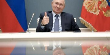 Путин становится еще опаснее, — The Independent