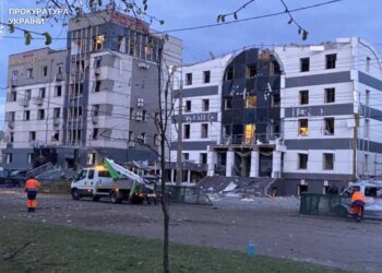 В Сумской области в результате массированной атаки БПЛА погибла женщина, ещё одна получила тяжёлые ранения