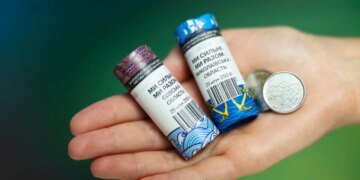 "Ми сильні. Ми разом": в Україні випустили нові пам'ятні монети, присвячені Миколаївській та Одеській областям