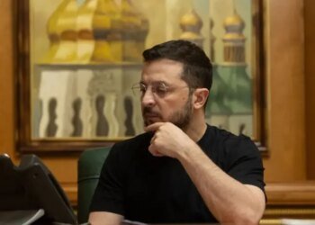 Русский уже не подлежит защите: Зеленский подписал закон о языке