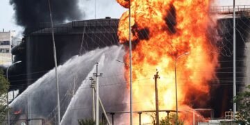 Чтобы Россия «пылала сильнее», Киев попросит у союзников еще 20 млрд долларов, — Politico
